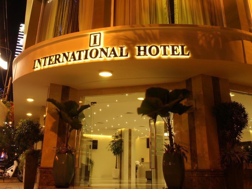 Khách sạn International