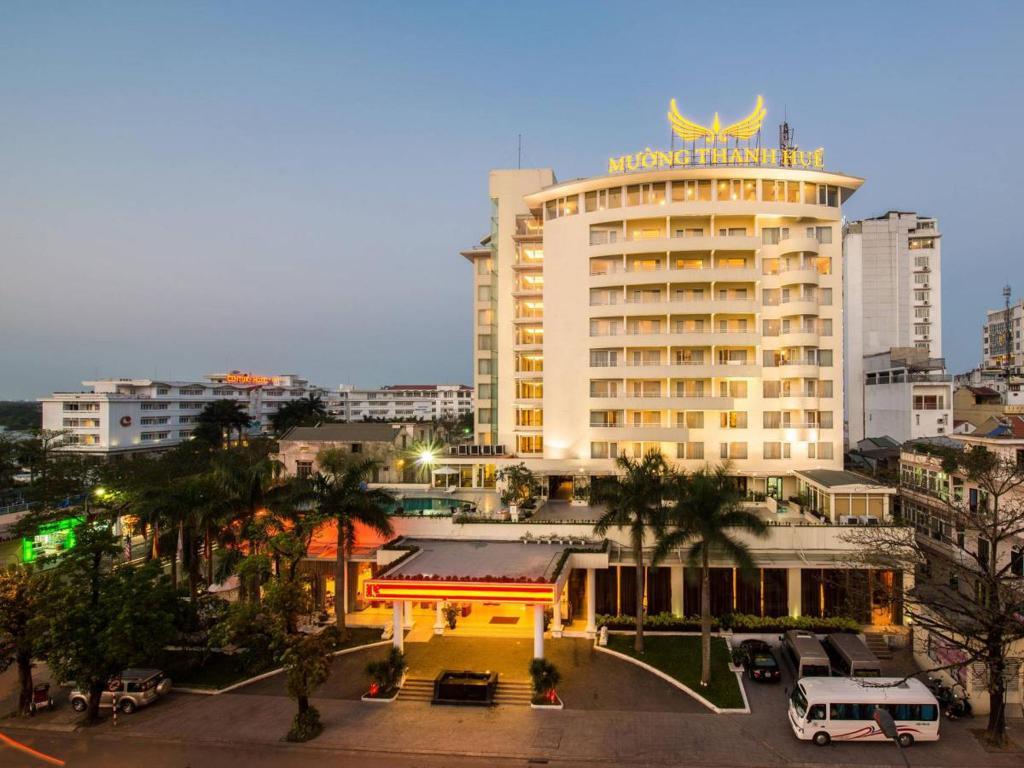 Khách sạn Mường Thanh Holiday Huế