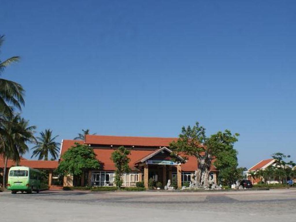 Lang Co Resort - Stork Village