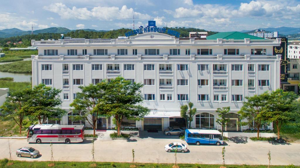 Khách sạn Hạ Long Harbour