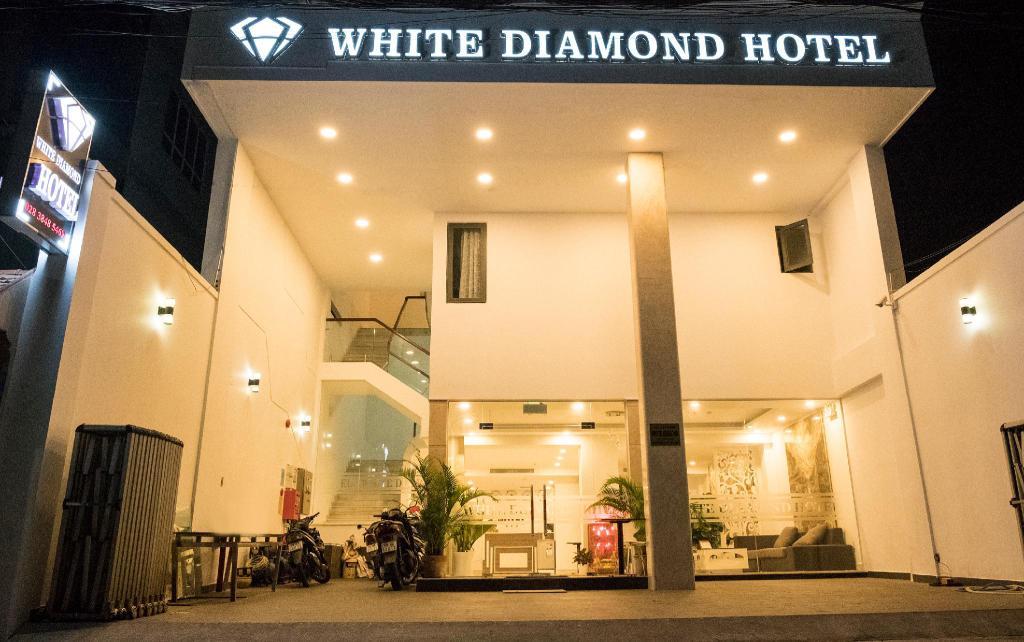 Khách Sạn White Diamond 1