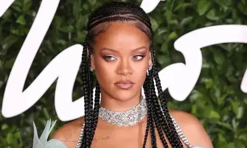 45 great facts about Rihanna