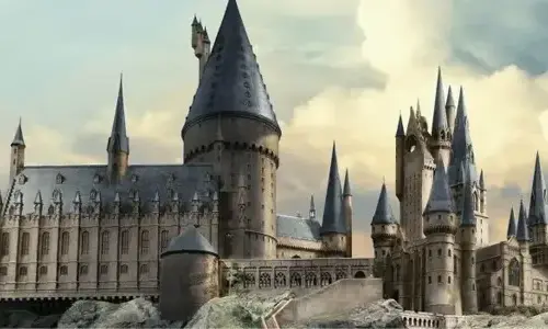 8 truth enchanting about Witchcraft school and magician Hogwarts