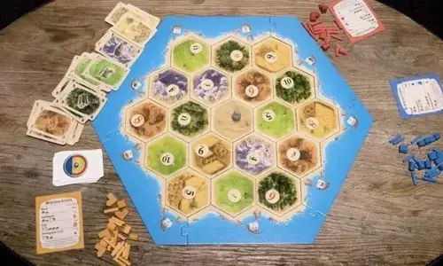 the-brief-history-of-catan-settlers