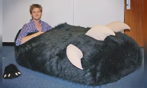 The world's largest sandals