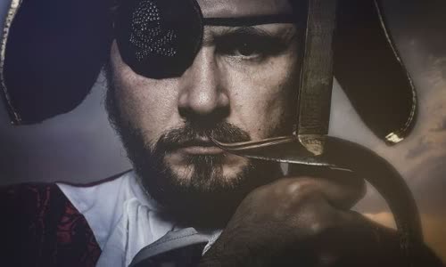 why-are-pirate-wearing-eye-arrays