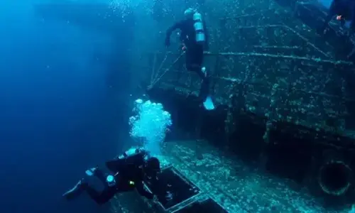 great-carrier-reef-the-largest-built-reef-ever