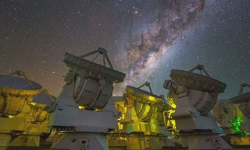 milky-way-smells-like-rum-tastes-like-a-raspberry