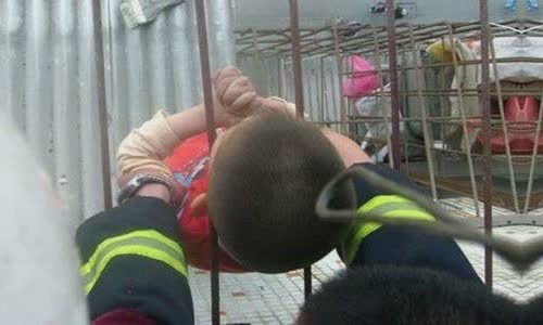 the-ears-of-the-sixyearold-boy-save-his-life