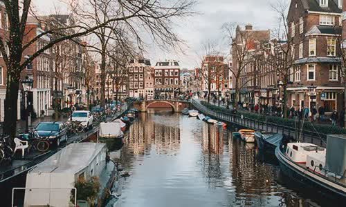 10-friendly-truth-about-amsterdam