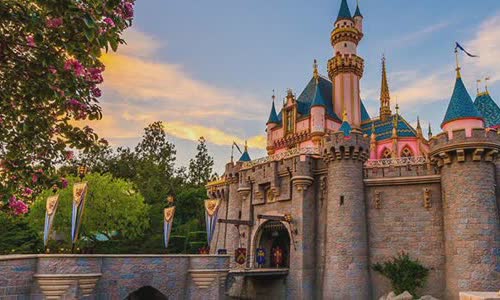 40-amazing-truth-about-disneyland