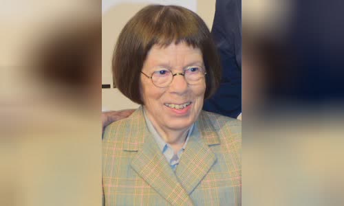 Linda Hunt