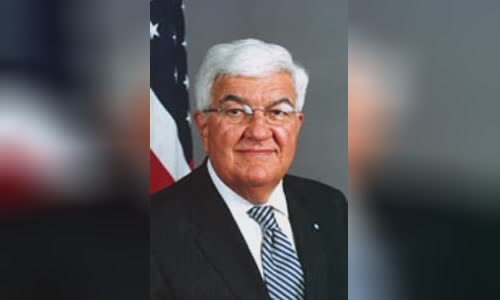 Tom C. Korologos
