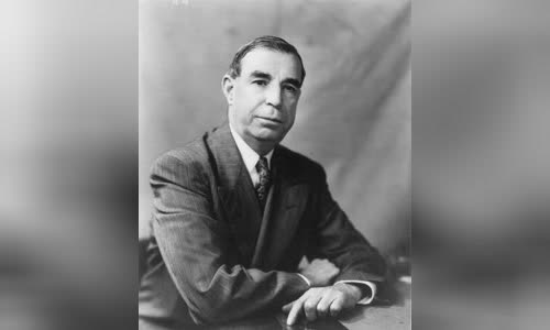 Dennis Chávez