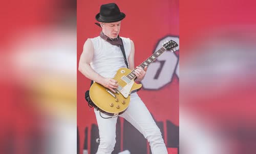 Tom Thacker (musician)