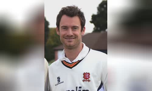 James Foster (cricketer, born 1980)