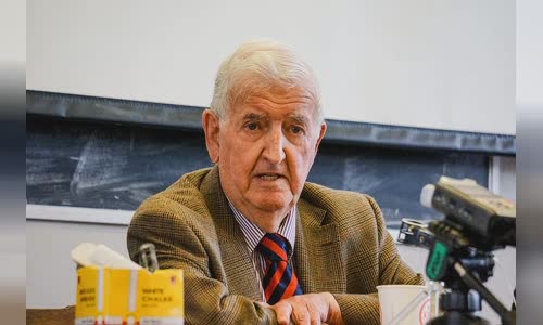 Kenneth Bloomfield