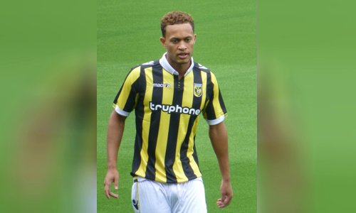 Lewis Baker (footballer)