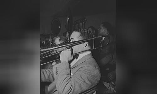 Lawrence Brown (jazz trombonist)