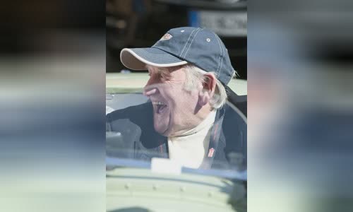 Norman Dewis