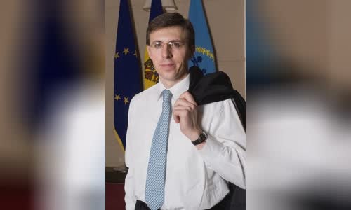 Dorin Chirtoac?