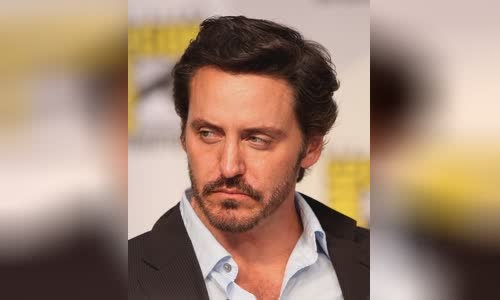 Charles Mesure
