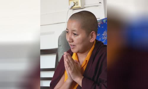 Khandro Rinpoche