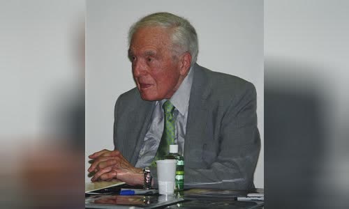 Angus Scrimm