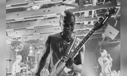 Tony Kanal