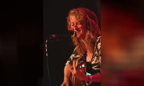 Eddi Reader