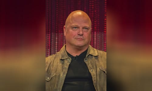 Michael Chiklis