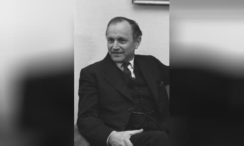 Alun Gwynne Jones, Baron Chalfont