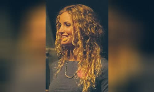 Suzannah Lipscomb