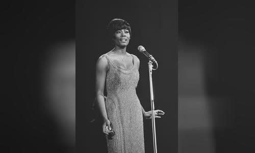 Dionne Warwick