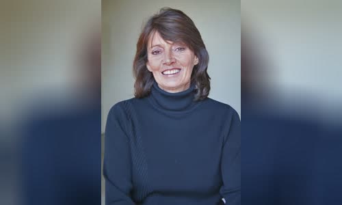 Sarah Douglas (actress)