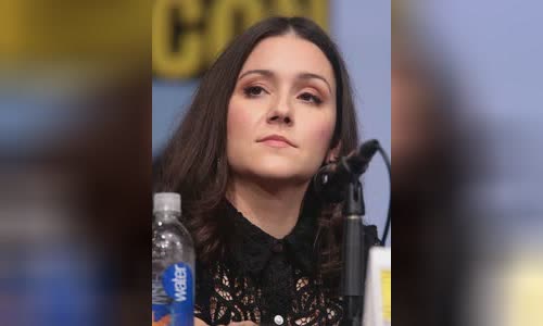 Shannon Woodward
