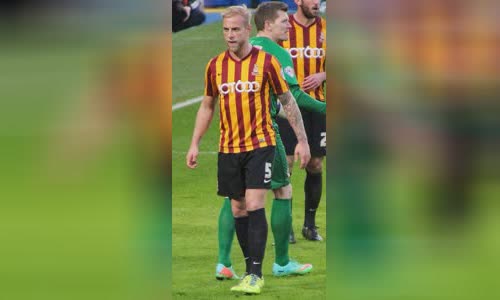 Andrew Davies (footballer)