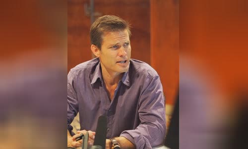 Casper Van Dien