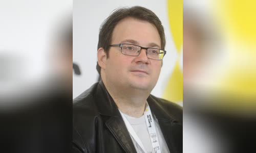 Brandon Sanderson