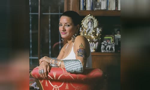 Sandra Cisneros