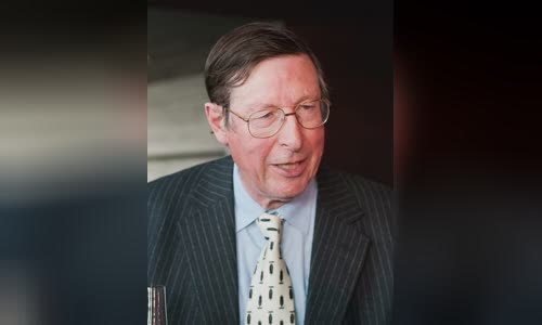 Max Hastings