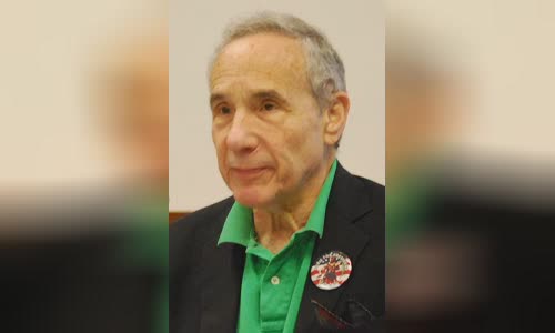 Lloyd Kaufman
