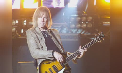 Tom Hamilton (musician)