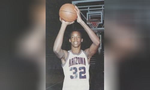 Sean Elliott