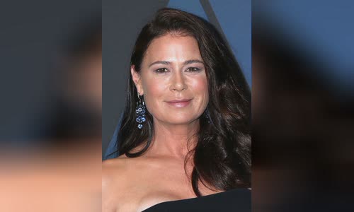 Maura Tierney