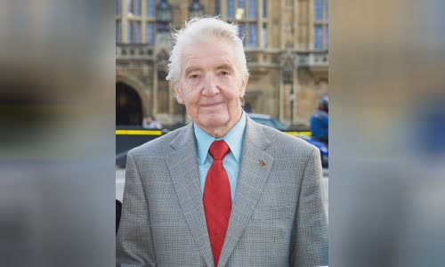 Dennis Skinner