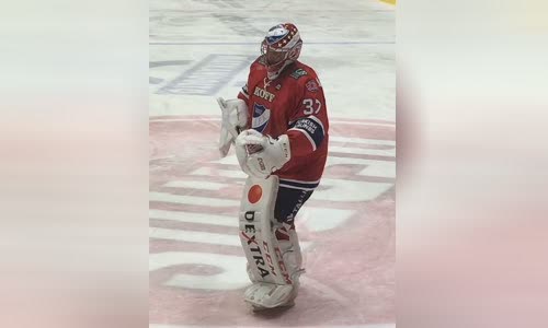 Niklas Bäckström