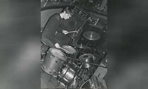 Paul Hanley (musician)