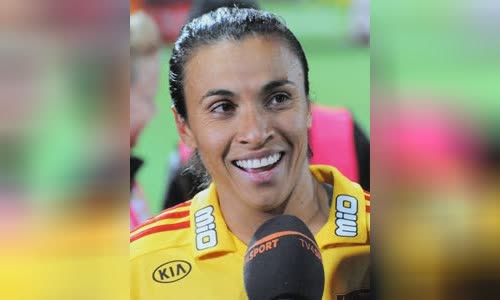 Marta (footballer)