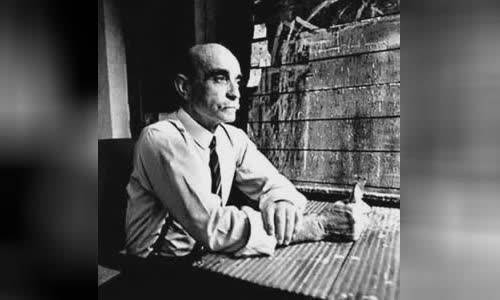 Lucio Fontana